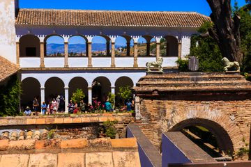 Fuente de Alhambra de Granada